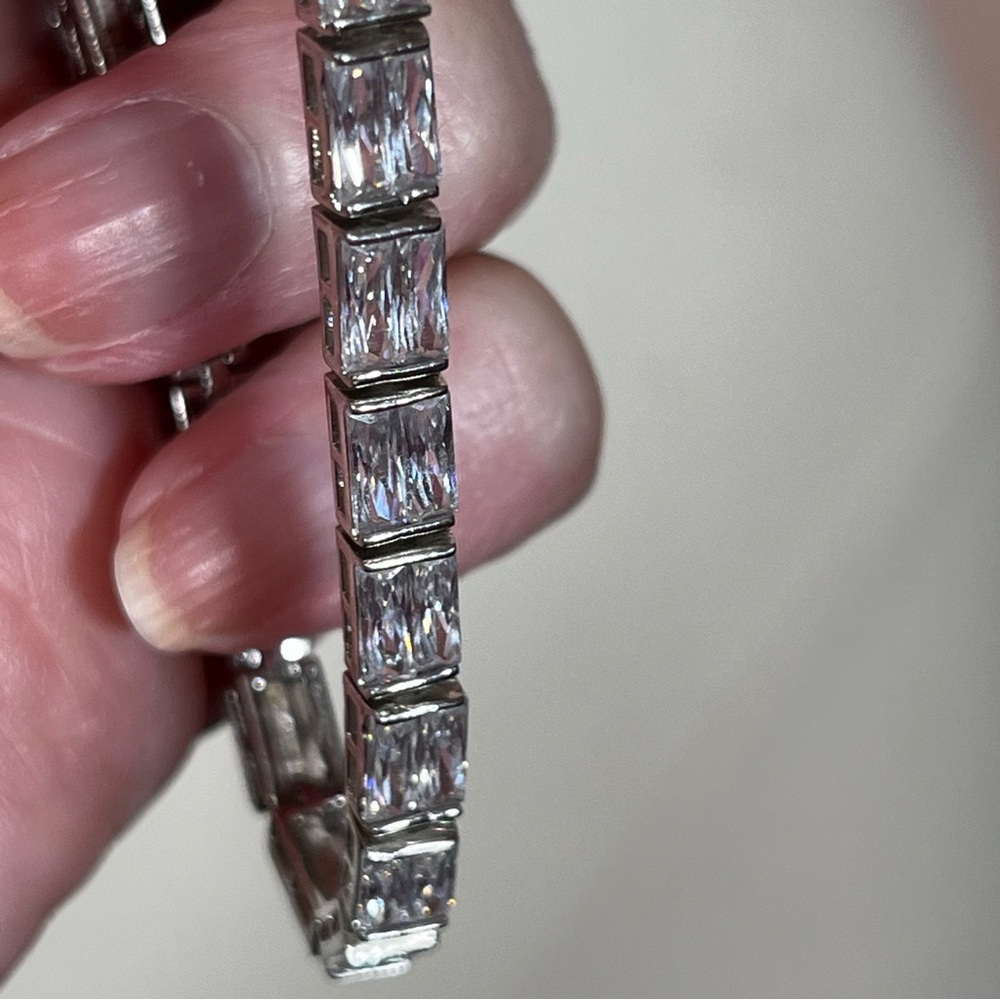 Vintage Sterling Silver .925 Emerald Cut clear crystal Classic Tennis Bracelet